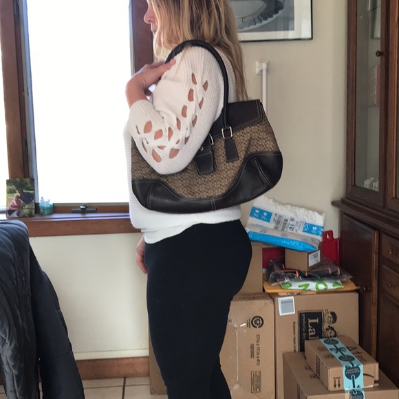 Coach Signature Tote - Picture 3 of 6